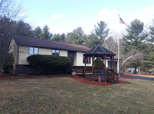 66 Log Woods Rd, Troy, NY 12180