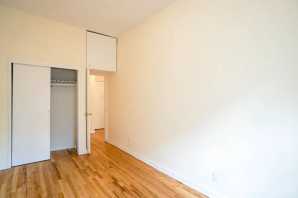 Rented by City Connections Realty | media 27