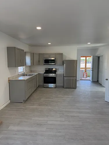 23 W Clay St #2 Photo 1