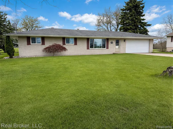 3412 S Reese Rd, Frankenmuth, MI 48734