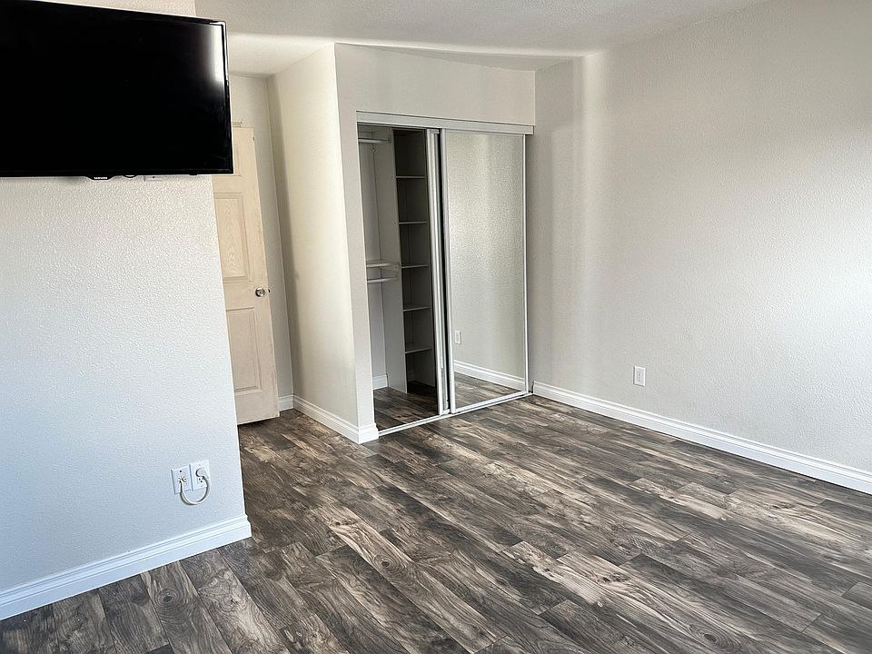 Master Bedroom with large closet. Mounted TV included (or can be removed upon request)