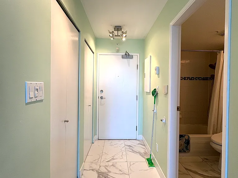 1008 Cambie St #2005 — Photo 18