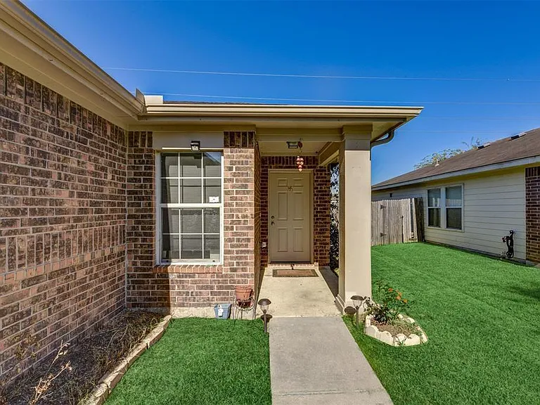 18142 Sorrell Oaks Ln — Photo 2