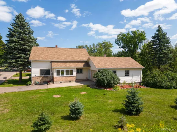 646 Teal Lake Rd, Ishpeming, MI 49849