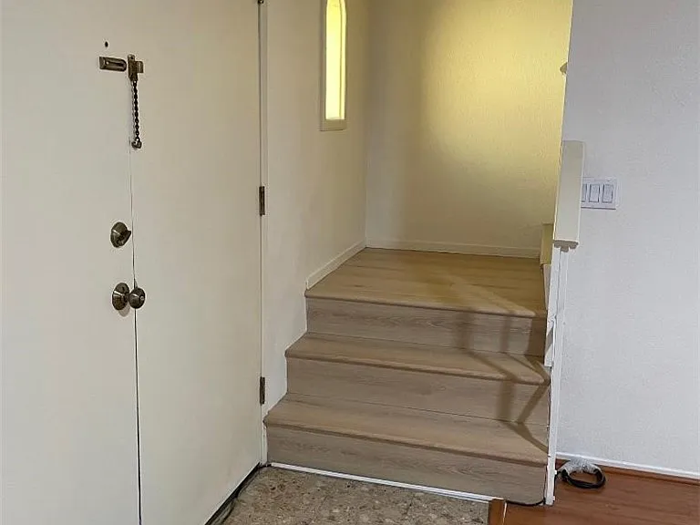 828 N Garfield Ave #B — Photo 7