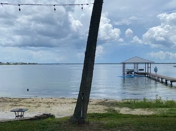 428 Lake June Rd, Lake Placid, FL 33852