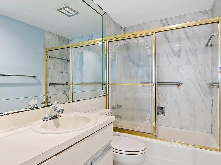 3800 Galt Ocean Dr #607 — Photo 11