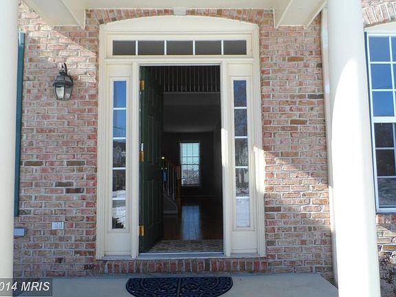 3rd image of 412 Hermitage Blvd