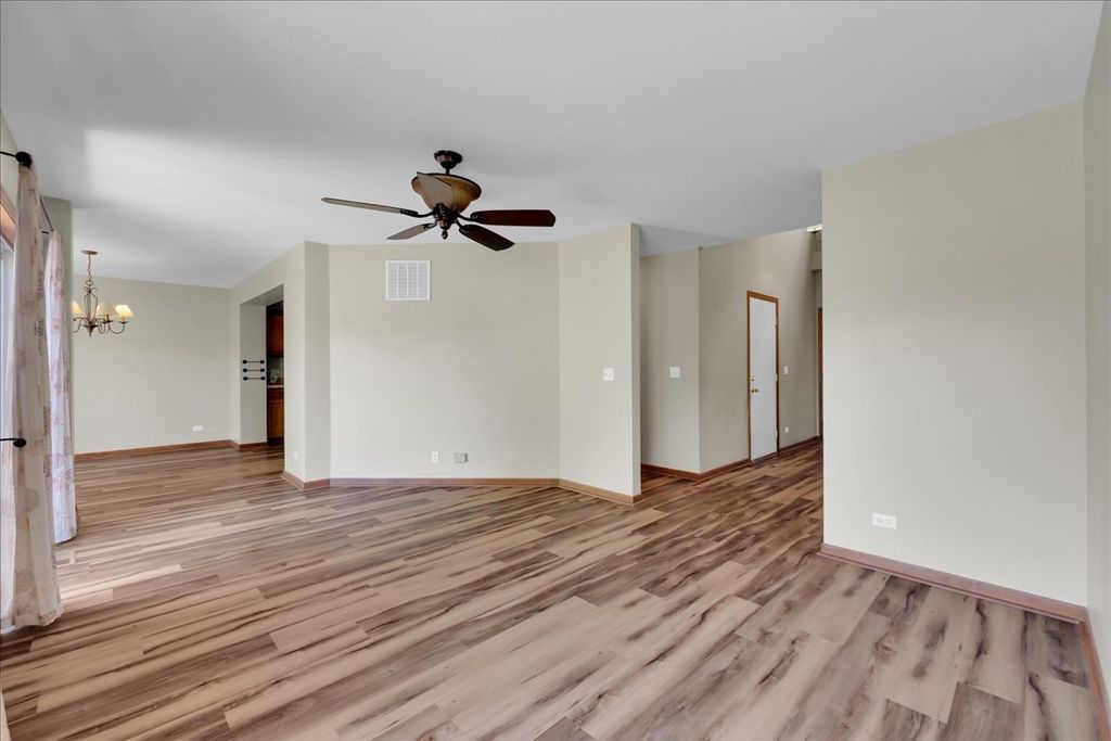 1825 Waverly Way, Montgomery, IL - View 5