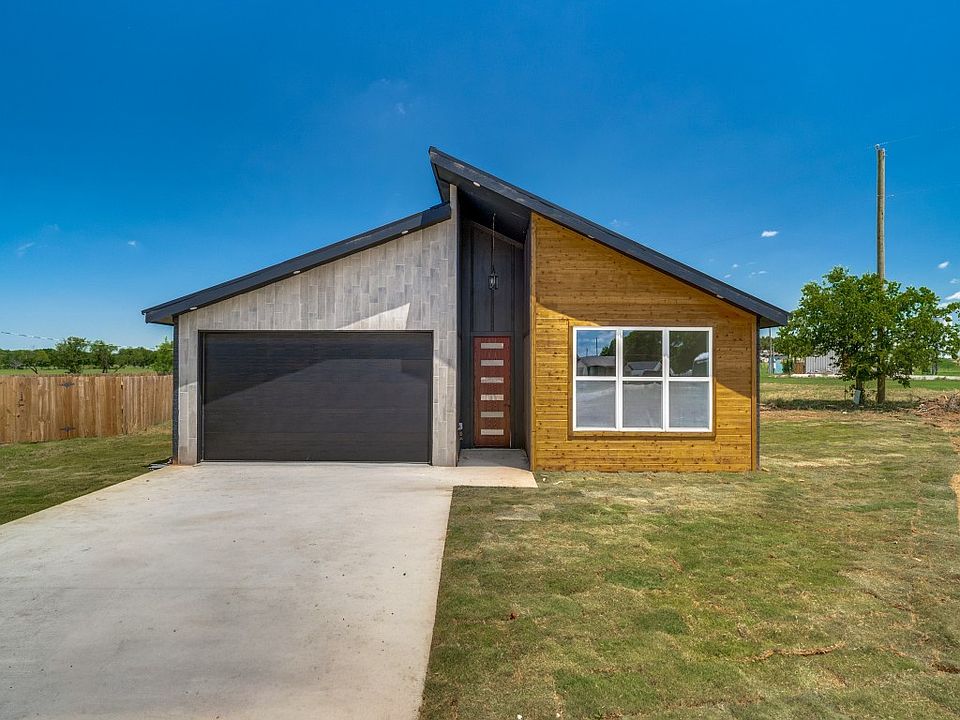 1st image of 849 Buckboard Dr