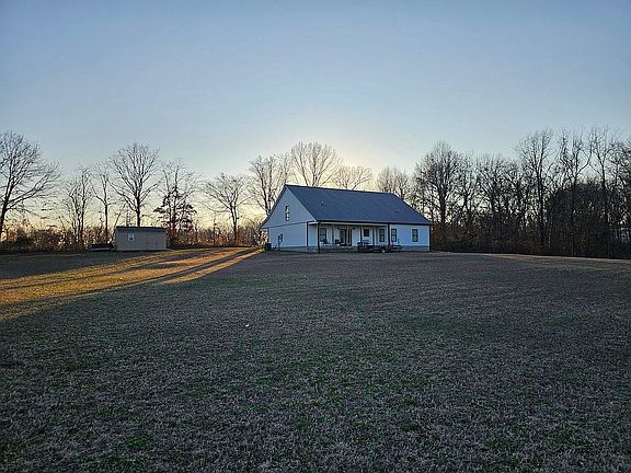 2nd image of 223 Cedar Hill Rd