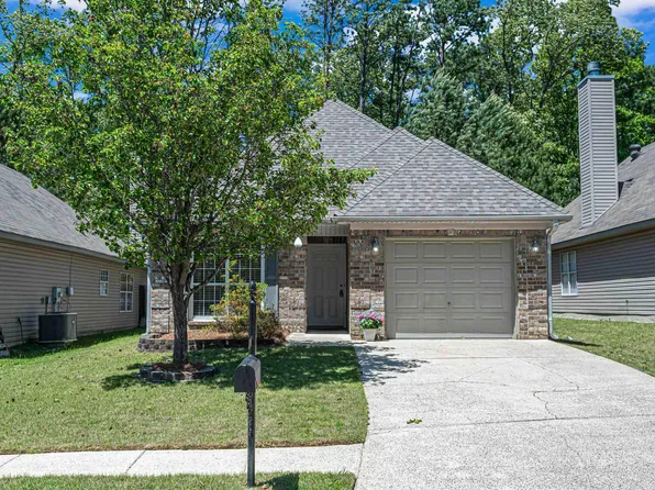 254 Forest Lakes Dr, Sterrett, AL 35147