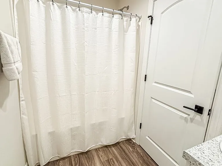 1624B Gunston Dr — Photo 45