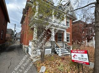 149 1st Ave #2, Ottawa, ON K1S2G3