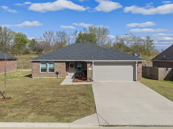 1022 Indian Plains Rd, Ardmore, OK 73401