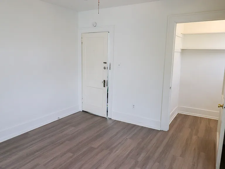 155 W Mountain Ave #128-4 — Photo 3