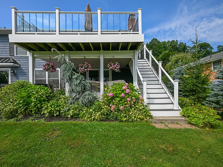 N Lake Shore Dr — Photo 18