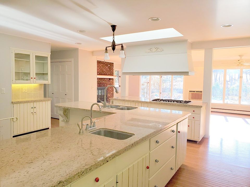 755 Hoffman St, Elmira, NY 14905 Zillow