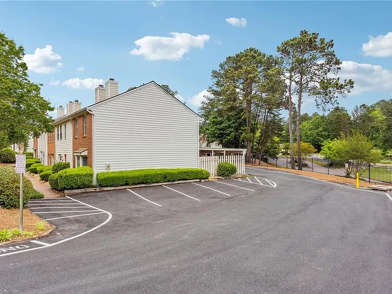 102 Holcomb Ferry Rd — Photo 27