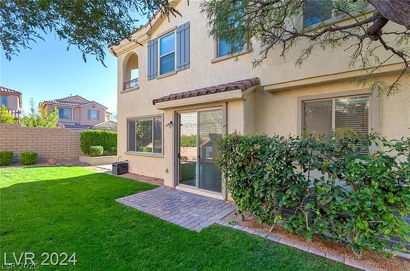 3 bed, 2.5 bath, 1728 sqft, $2,450 — Photo 4