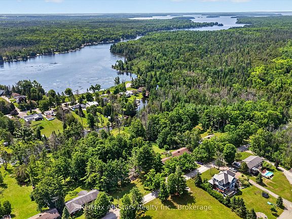 2nd image of 85 Grandy Rd