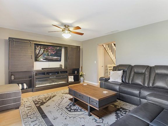 5th image of 2603 Knollwood Dr
