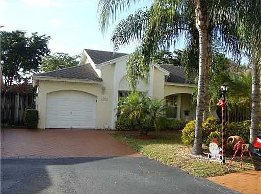 2nd image of 10075 NW 51st Ter