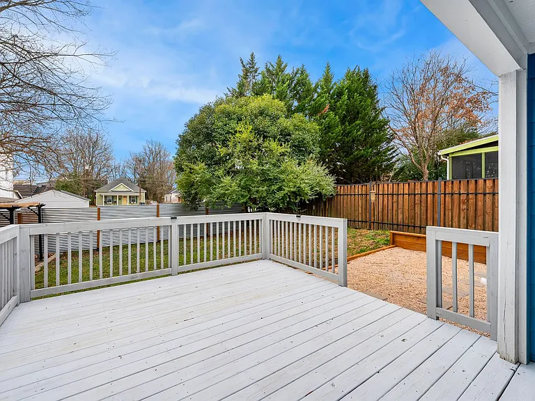 318 Wake Pl — Photo 14