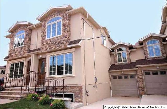 1st image of 16 Plumtree Ln