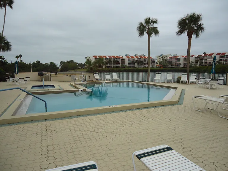 7400 Sun Island Dr #509 — Photo 9