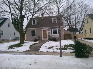 3416 N 98th St, Milwaukee, WI 53222