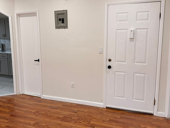 4th image of 86 Woodlawn Ave Floor 2