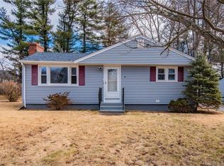 31 Manor Rd, Plantsville, CT 06479