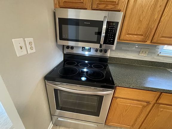 5th image of 1234 Fontaine Ave