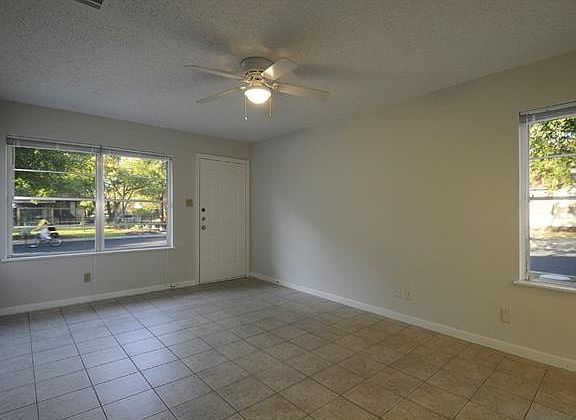 4th image of 1718 Cullen Ave #A