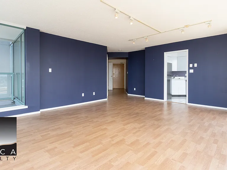 120 W 2nd St #2401 — Photo 7