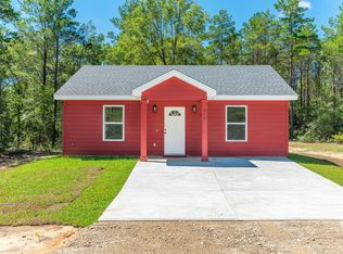 916 E Dogwood Ave, Defuniak Springs, FL 32433