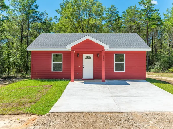 916 E Dogwood Ave, Defuniak Springs, FL 32433