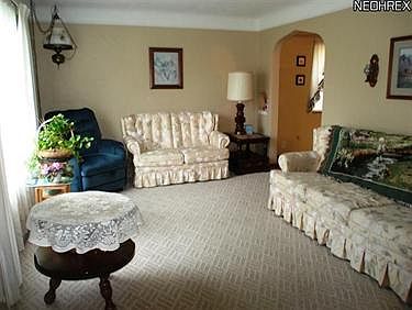 2nd image of 20300 Crystal Ave