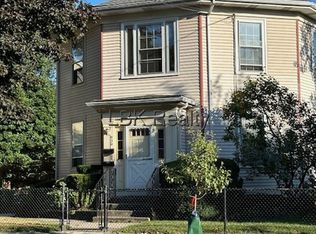 930 Watertown St, Newton, MA 02465