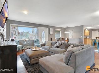 11800 Northern Raven Dr, Anchorage, AK 99516