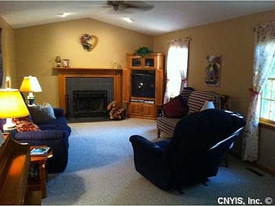 2nd image of 204 Satinwood Dr