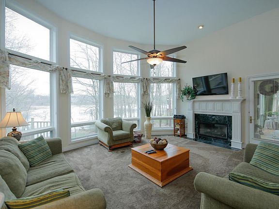 4th image of 6292 Baywater Ln
