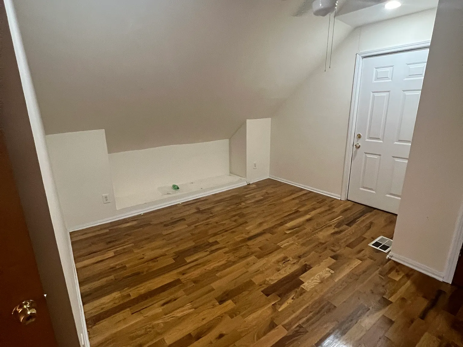 2 bed, 1600 sqft, $2,500 — Photo 3
