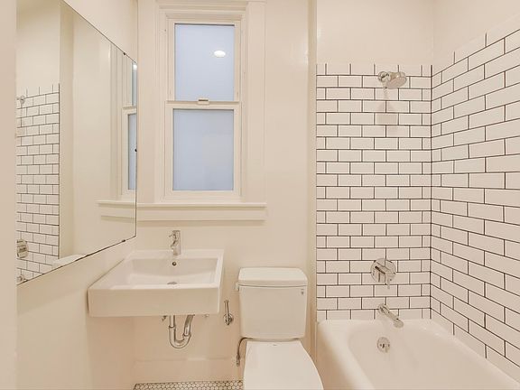 2nd image of 3501 Divisadero St APT 8