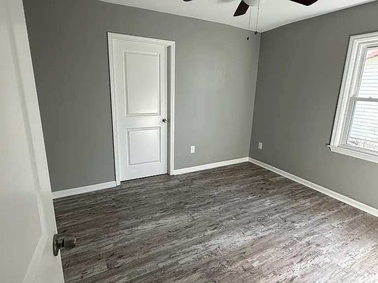 1507 Heron St — Photo 8