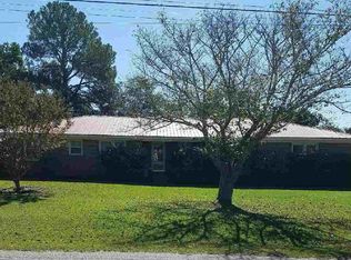 220 E Peacock St, Cochran, GA 31014