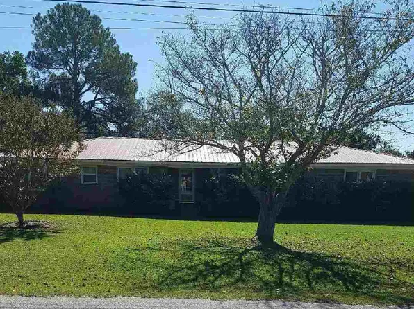 220 E Peacock St, Cochran, GA 31014