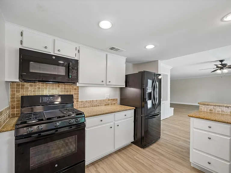 12427 Brandywyne Dr — Photo 14