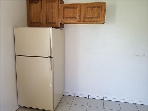 3rd image of 208 San Remo Ave